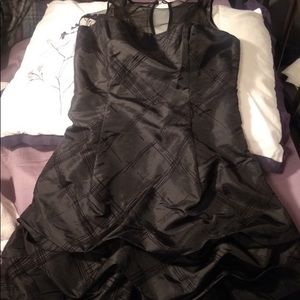 Black puff-skirt party dress